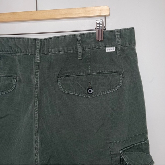 Levi's Cargo Shorts Men's Size 36 Racing Green True Chino Carrier Cotton Ripstop - Picture 7 of 11